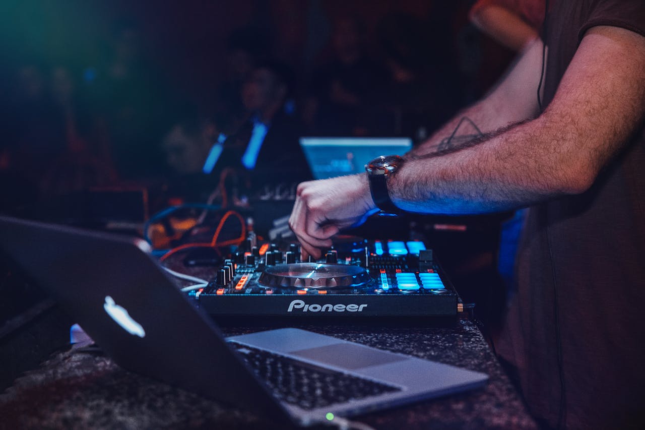 dj en tu casa
